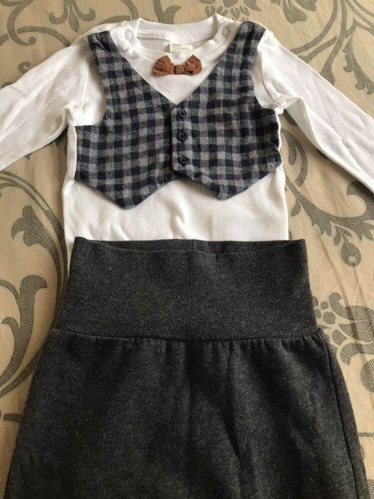 Vând set bebeluși H&M