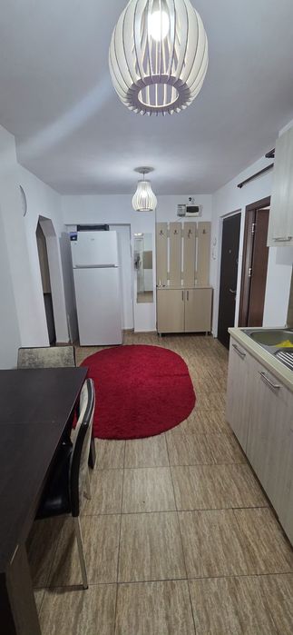 Închiriere apartament 2 camere decomandat zona 1 mai