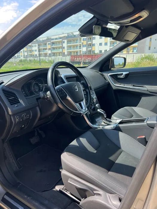 Volvo XC60 4x4 D5 215hp