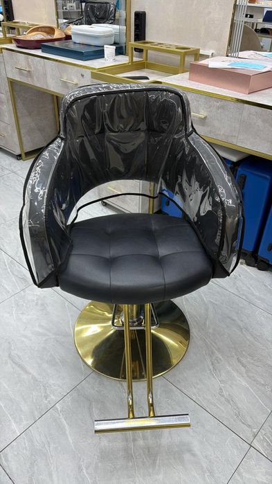 Парикмахерское кресло