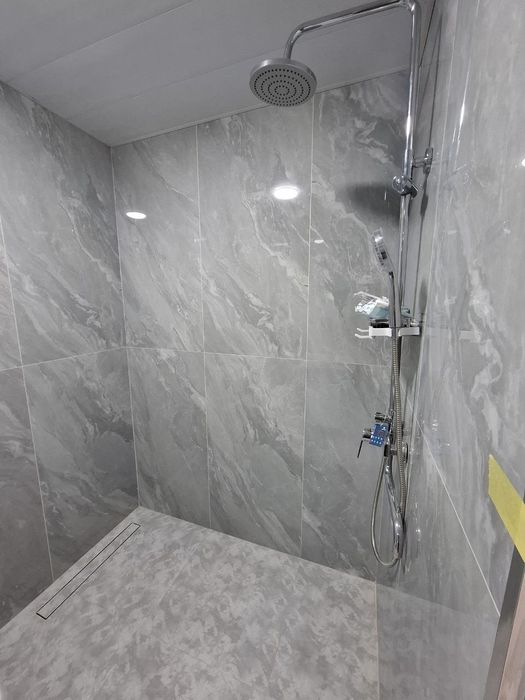 Продам квартиру новостройка на 1 ом этаже 55 кв 2 х комнатная