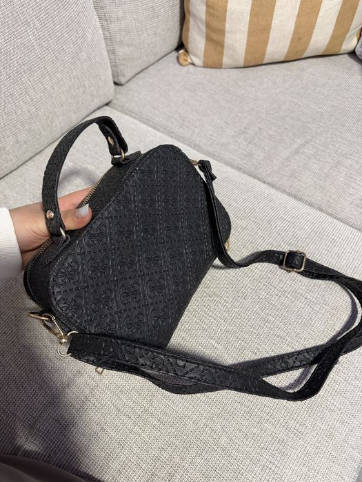 Geanta tip postas guess noua