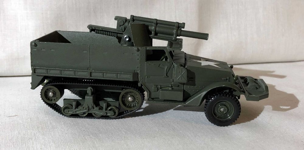 Macheta Solido Half Track US M3 cu tun antitanc metalica 1 43