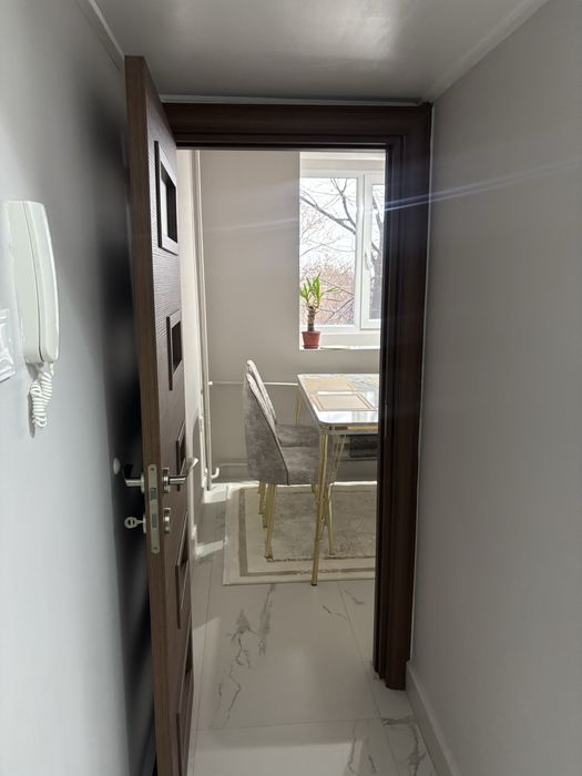 Дава се под наем Тристаен апартамент в Пловдив, Гагарин - 70 кв.м за 498.27 € - Снимка #21