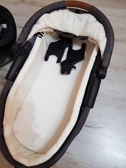 Set carucior copii Mutsy Evo cu Scoica Cybex Aton 5