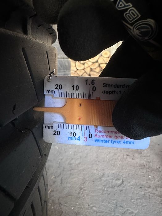 4 броя летни гуми Bridgestone 245/50/19