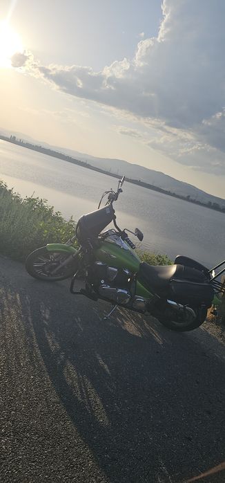 Kawasaki Vulcan 900