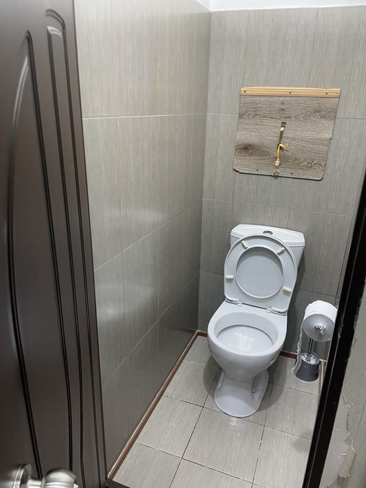 Продаю 3-х ком. Квартиру ттз-1  возле 210 школы