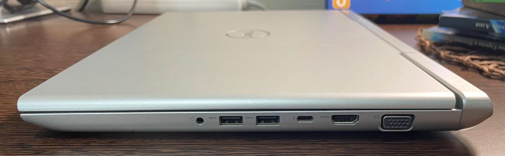 Dell Vostro 15 7580 | i5-8300H | GTX 1050 Ti 4GB | 16GB | 512GB NVMe | IPS