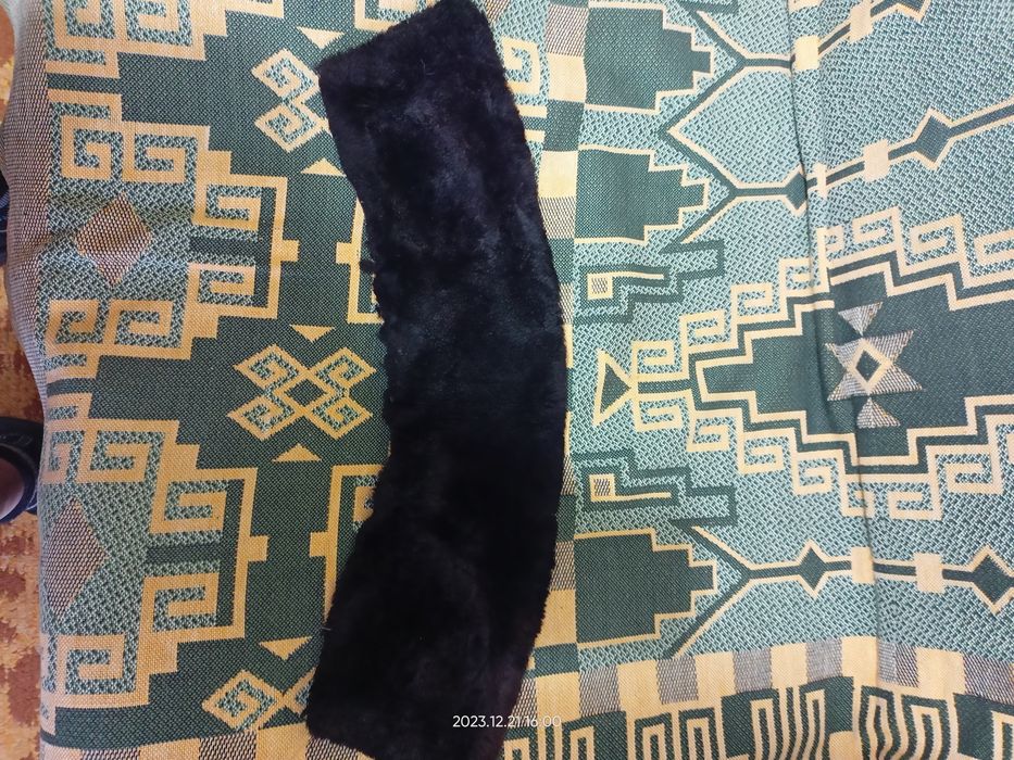 Меха.  Воротники. Отрезв цигейки.