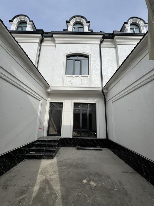 Продается коттедж ориентир мехнат новый Махалля общий площадь 228 м2