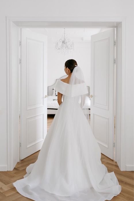 свадебное платье.