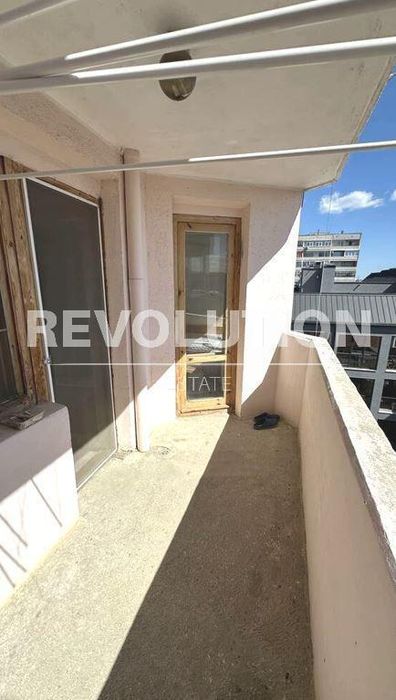 Дава се под наем Тристаен апартамент в Варна, Колхозен пазар - 64 кв.м за 400 € - Снимка #6