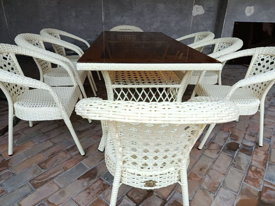 8kishilik Stol-stul komplekt