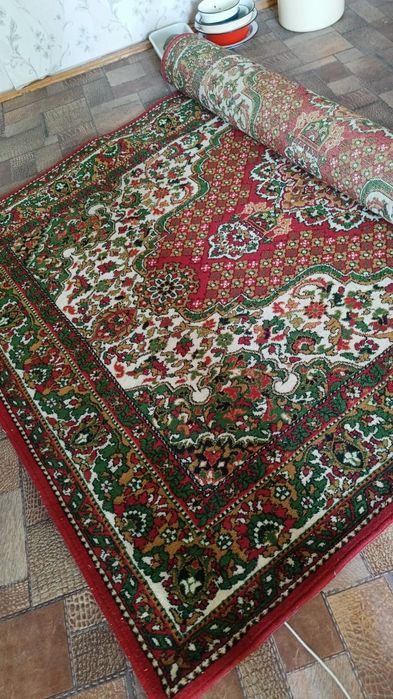 Продам ковер 2х3