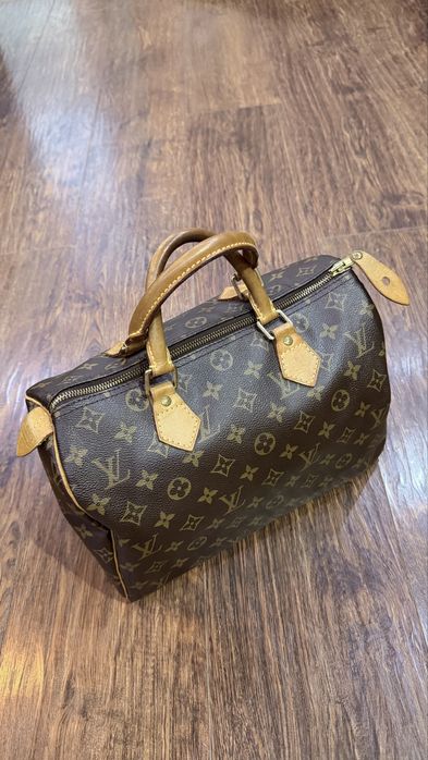 Louis Vuitton Speedy