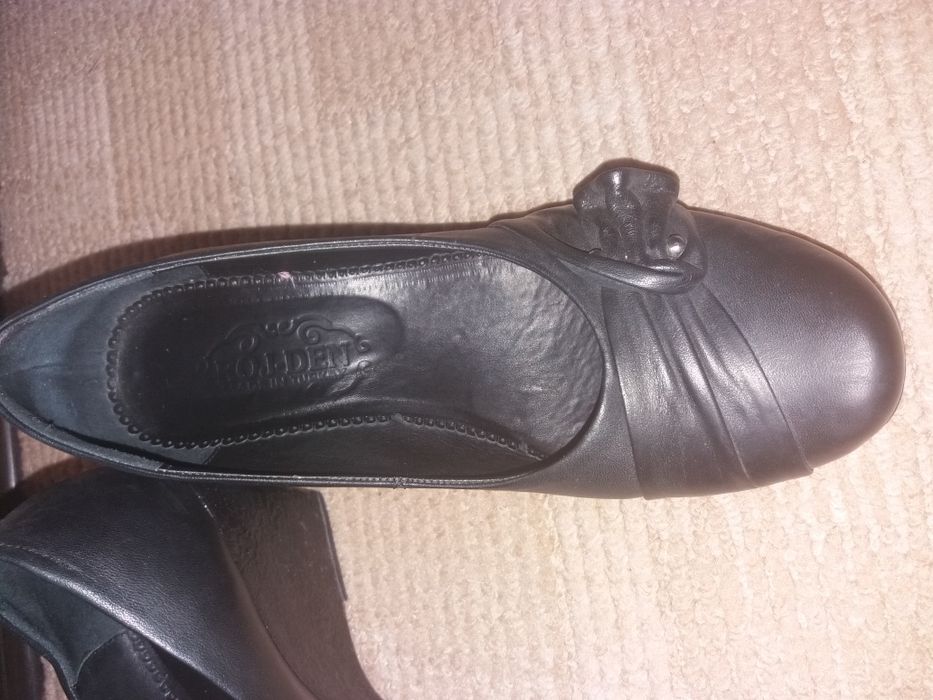 Продаю кожаные туфли, р. 40