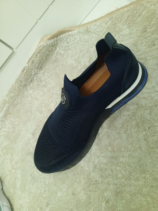 Срочна обувь кроссовки