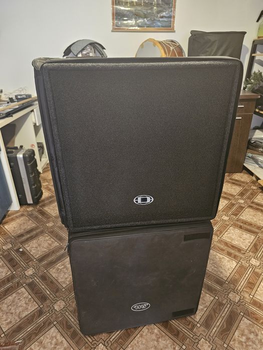 Vand 2 topuri  FX 12