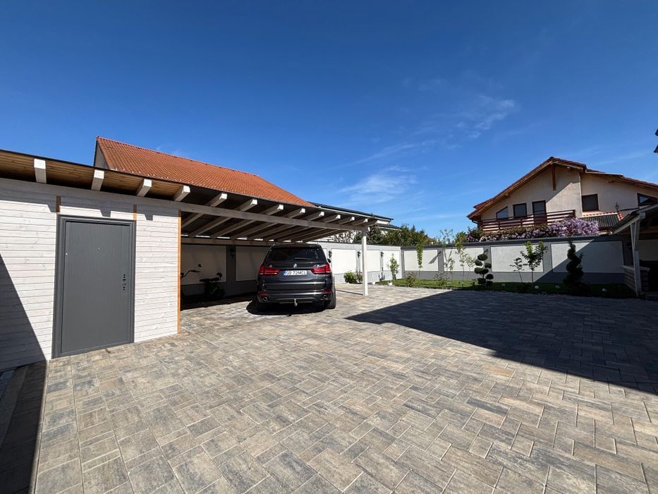 Casă INDIVIDUALĂ 6 camere, curte spaţioasă, carport și terasă - Brana, Șelimbăr