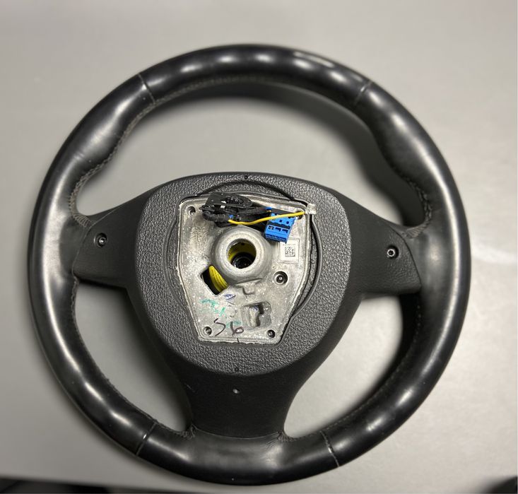 Volan M piele originala Bmw F10 F11 fara uzura 2010-2014