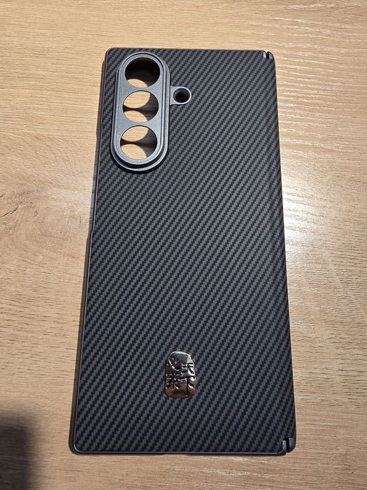 Продам чехол z fold 7