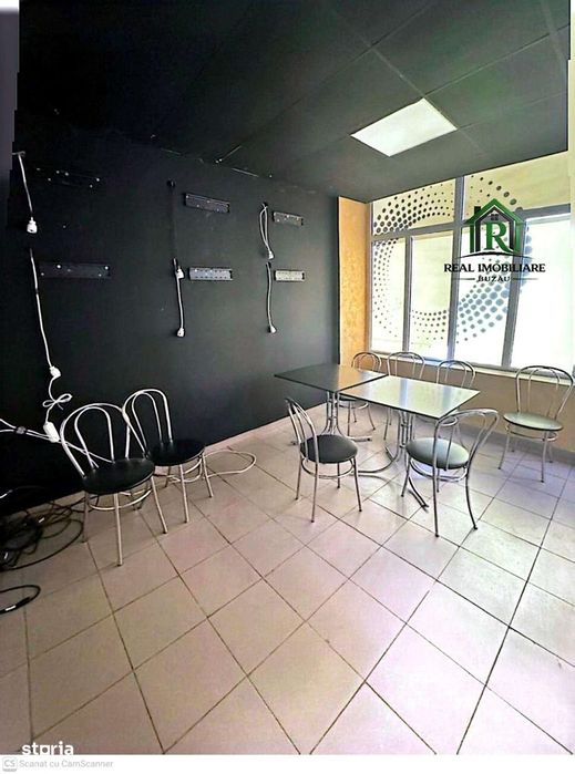 Spatiu 60mp langa piata - ideal comercial- magazin !