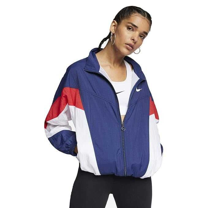 Nike оригинално дамско яке ретро серия ултра леко windbreaker S ново