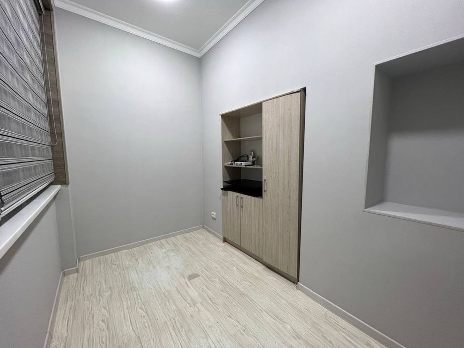 Шота Руставели аренда офис 130 м2 4 комнаты