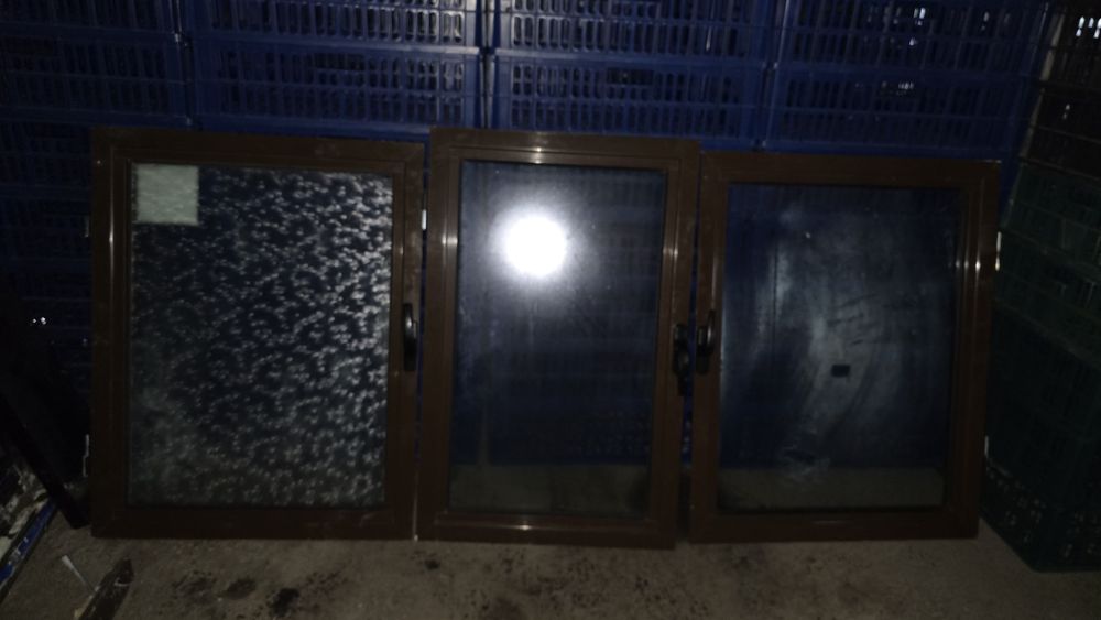 Vand ferestre aluminiu cu geam termopan diverse dimensiuni