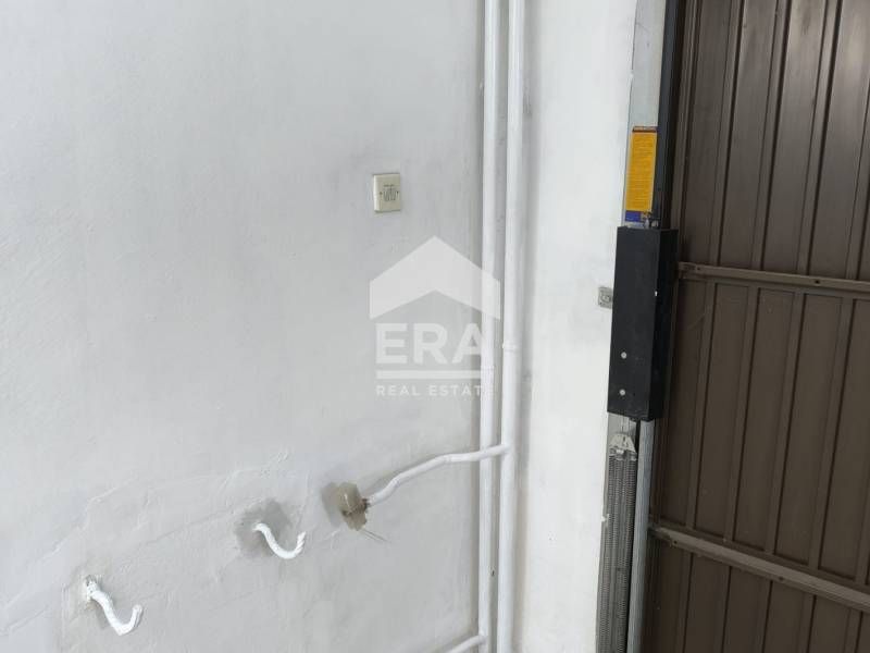 Дава се под наем Гараж / Паркомясто в София, Борово - 24 кв.м за 163.2 € - Снимка #5