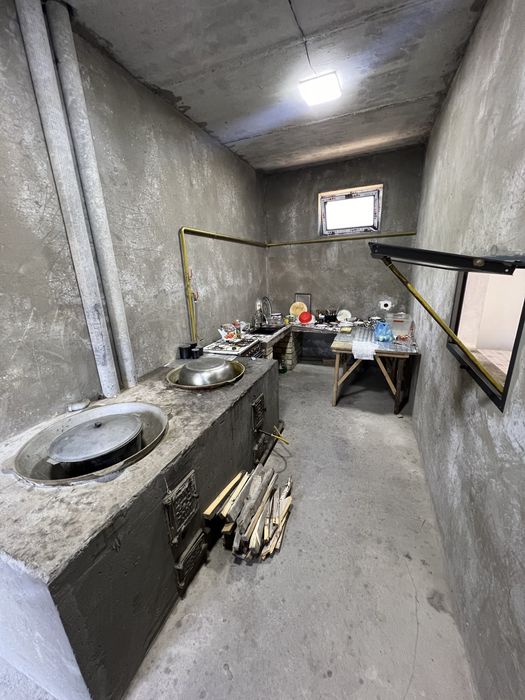 Ishlab chiqarishga Erkin mahalada zdaniya sotiladi