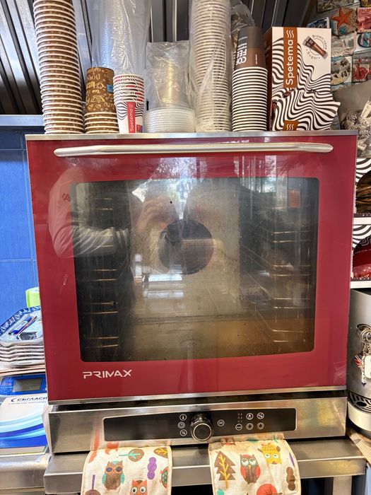 оборудване за заведение за бързо хранене. готово