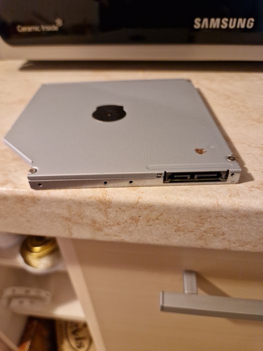 CD ROM luat de pe laptop ASUS