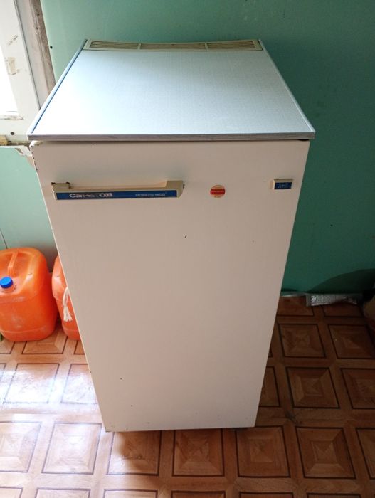 Продам холодильник