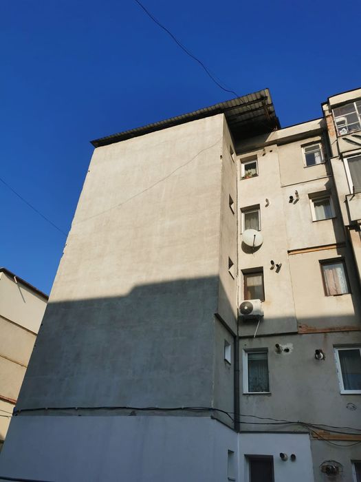 Vand apartament 3 camere Targu Ocna