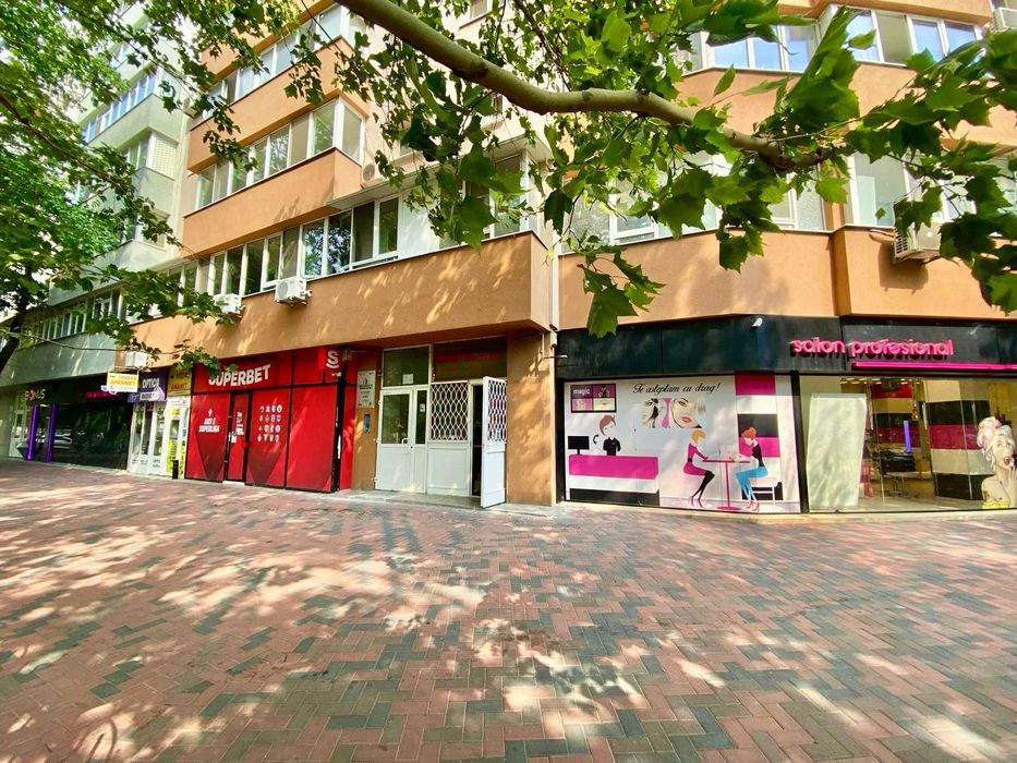 Titan – 74 mp, inchiriat pana in 2035