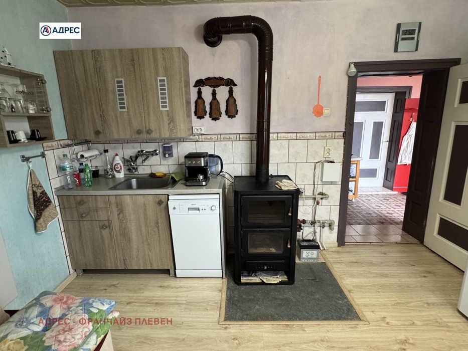 Продава се Къща в с. Старо село, Област Враца - 150 кв.м за 534 €/кв.м - Снимка #6