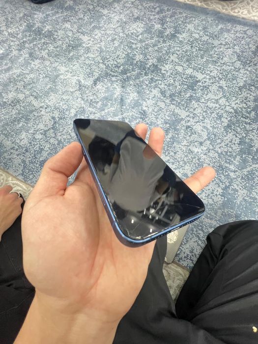 Продаю айфон 13 128 гб