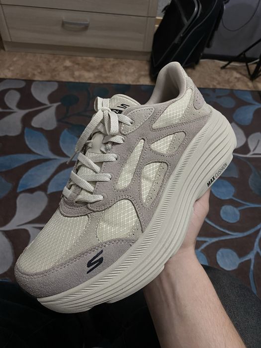 кроссовки беговые skechers go run max cushioning новые не ношеные