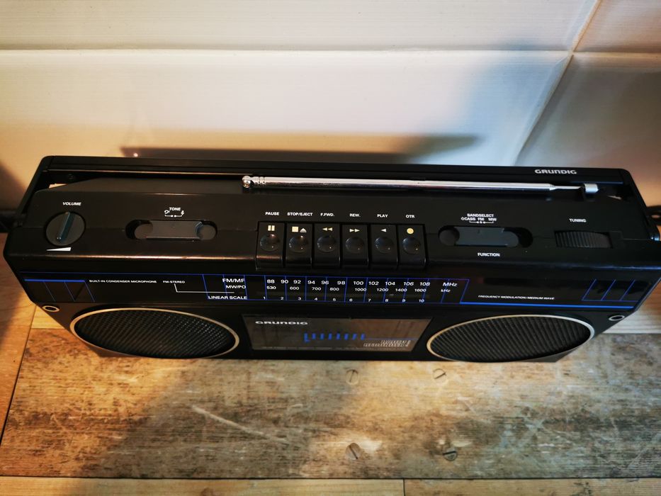 Radiocasetofon Grundig Radio retro