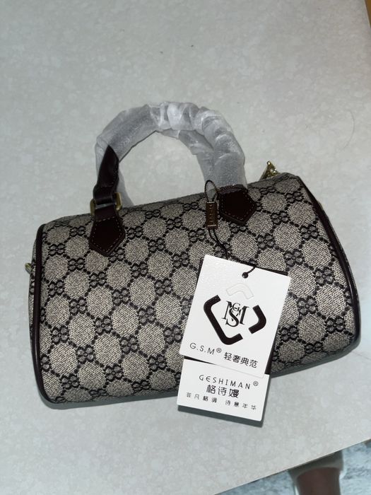 Сумка LOUIS VUITTON с каробка