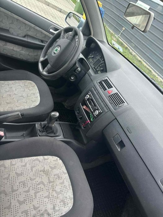 Vând scoda Fabia 1,4 benzina