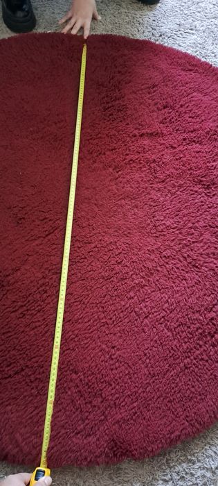 Covoraș oval ,visiniu