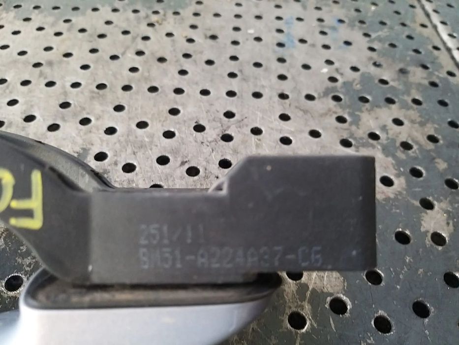 Maner usa stanga spate ford focus 3 break bm51a224a37cg