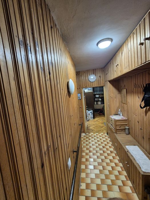 Продава се Четиристаен апартамент в Благоевград, Идеален център - 94 кв.м за 1096 €/кв.м - Снимка #1