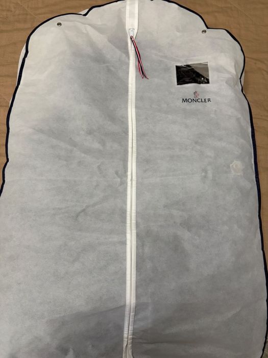 Куртка MONCLER новая