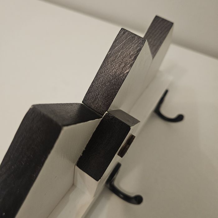 Продам ключницу новую