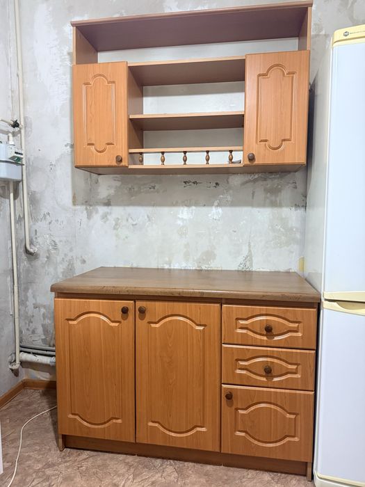 Продам кухонный шкаф.