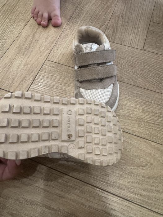 Кроссовки на девочку Котофей 21размер